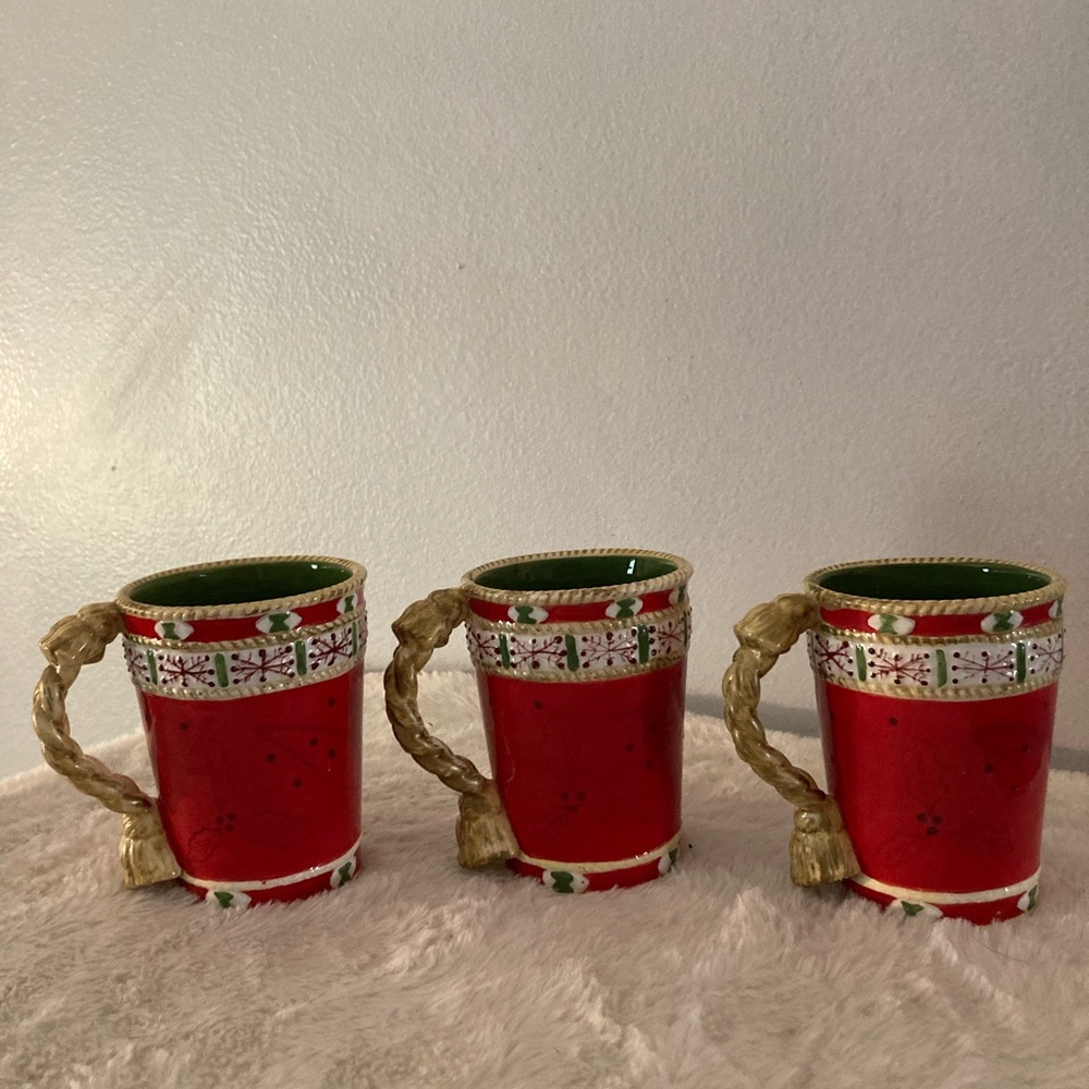 Studio Nova Festive Red and Green Woodland Holly 8oz Christmas Mugs Set of (3)